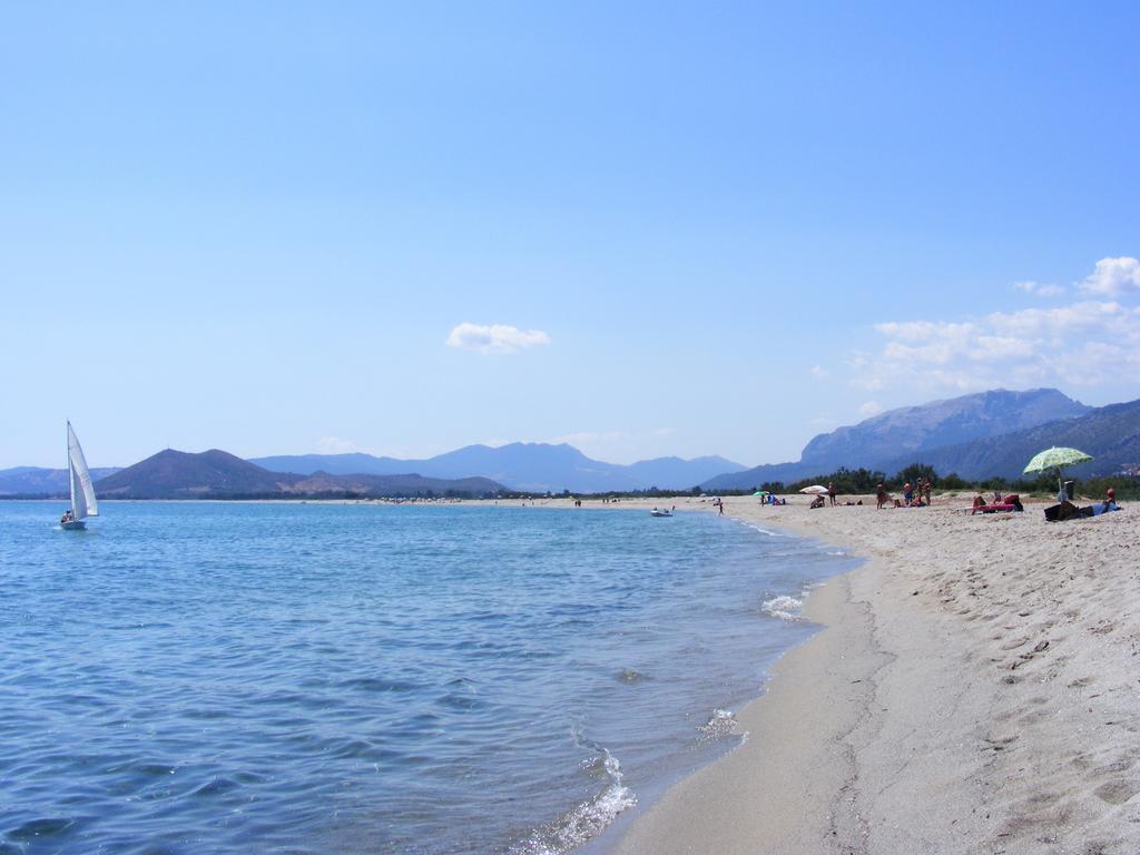 Rotonda Sul Mare Villa บูโดนี ภายนอก รูปภาพ